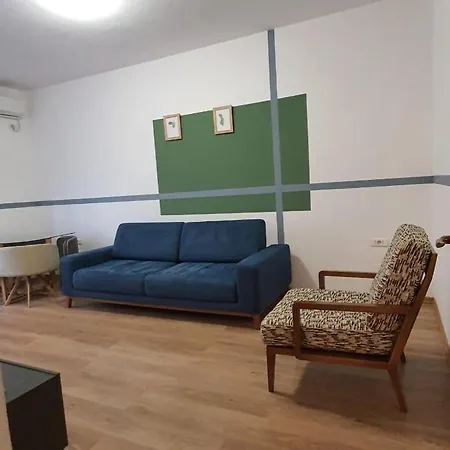 Heris's Tirana